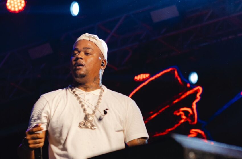  Rapper Major RD leva público à loucura no Awê Festival