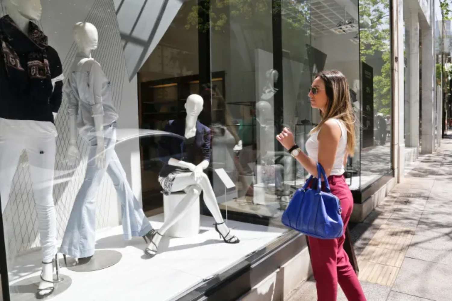 Compras na rua Oscar Freire São Paulo